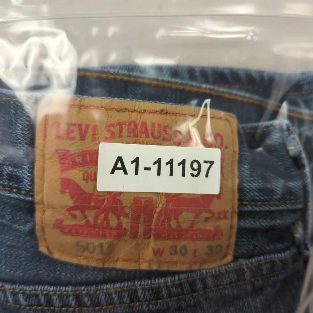 Levis 501 Jeans Mens 30x30 Blue Button‎ Fly Casual Classic American Western